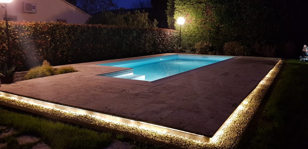illuminazione per bordo piscina