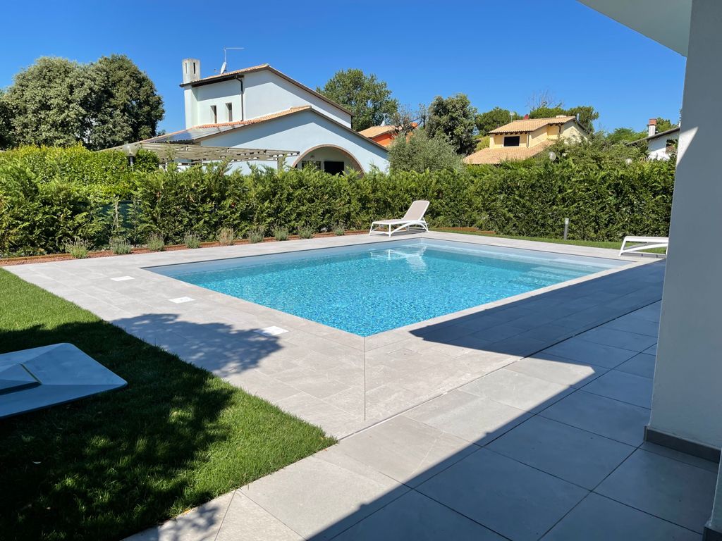 manutenzione della piscina in inverno